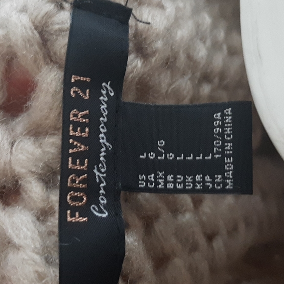Forever 21 Knitted Sweater - Picture 3 of 3
